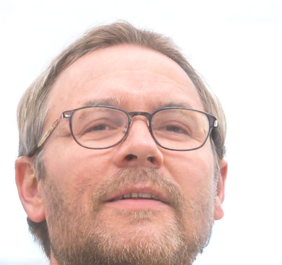 Ritratto professionale di Davide Leopardi